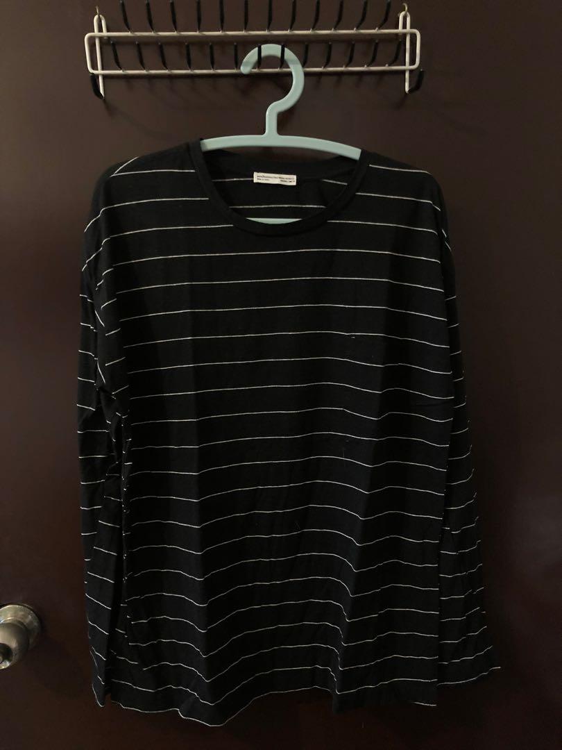 Zara Striped Long Sleeves Shirt (Category: Sleeveless) located in San Juan City. Submitted by aj1907 (Listing ID 1079670377, Image 1). Description: No issues Still in good condition .