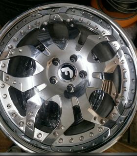 （分類：）位於 。 由 koizcar 提交（商品編號 1073165286，圖片 1）。簡介： 。