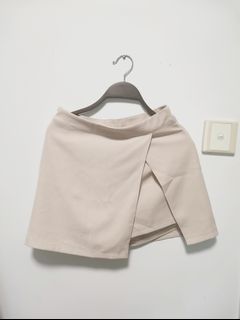 （分類：）位於 。 由 moonnin 提交（商品編號 1079823061，圖片 1）。簡介： 。