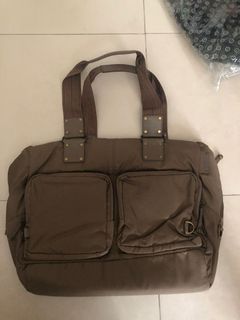 （分類：）位於 。 由 kakao2021 提交（商品編號 1079871183，圖片 1）。簡介： 。