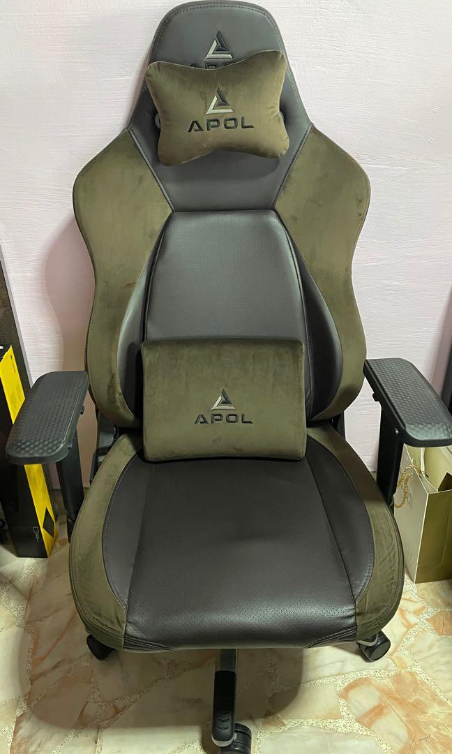 Gaming chair 2025 suede