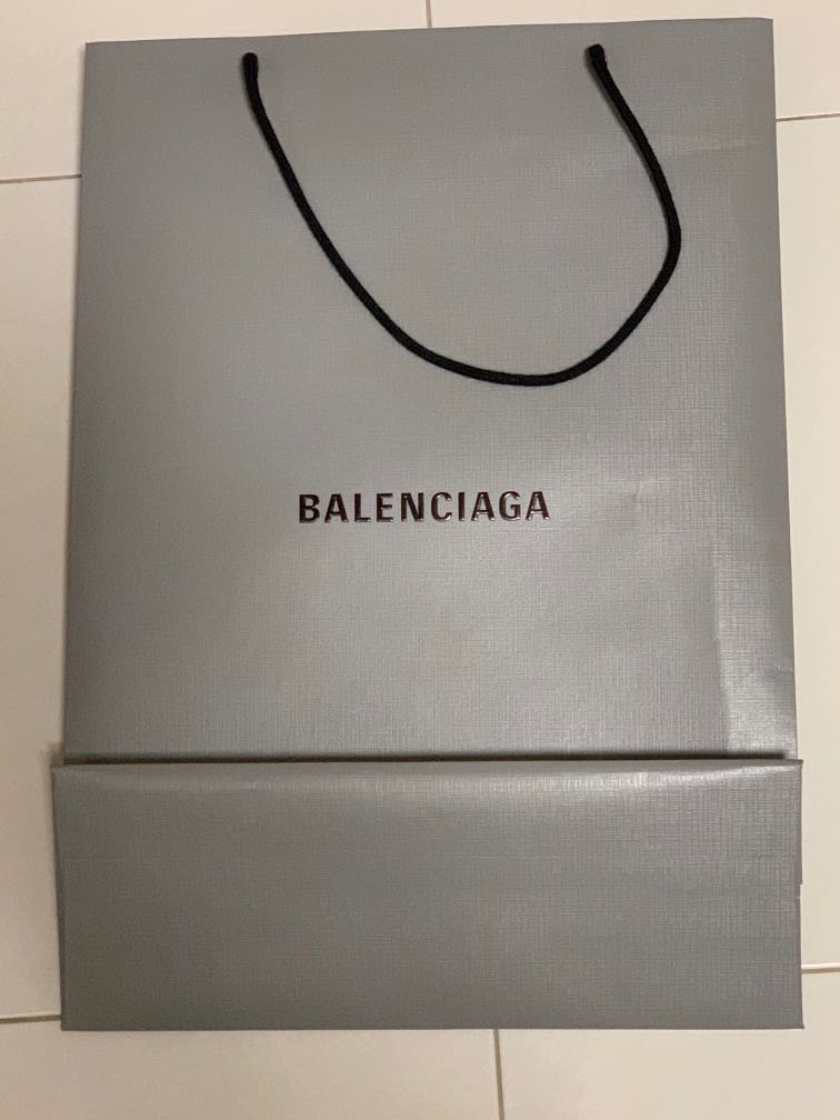 paper bag balenciaga