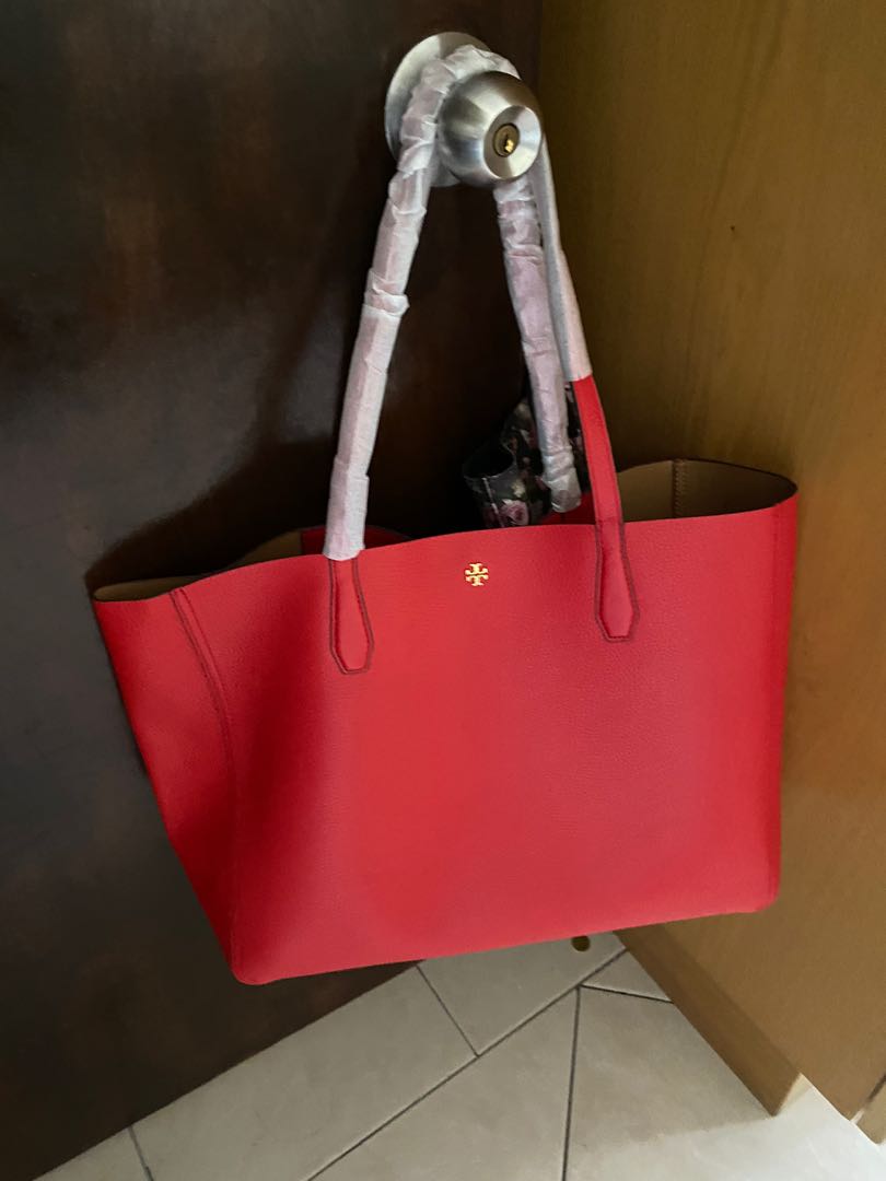 Brand New Tory Burch Blake Tote with Pouch, Luxury, Bags & Wallets on  Carousell