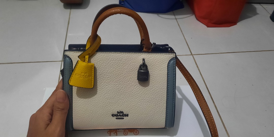 coach micro zoe harga