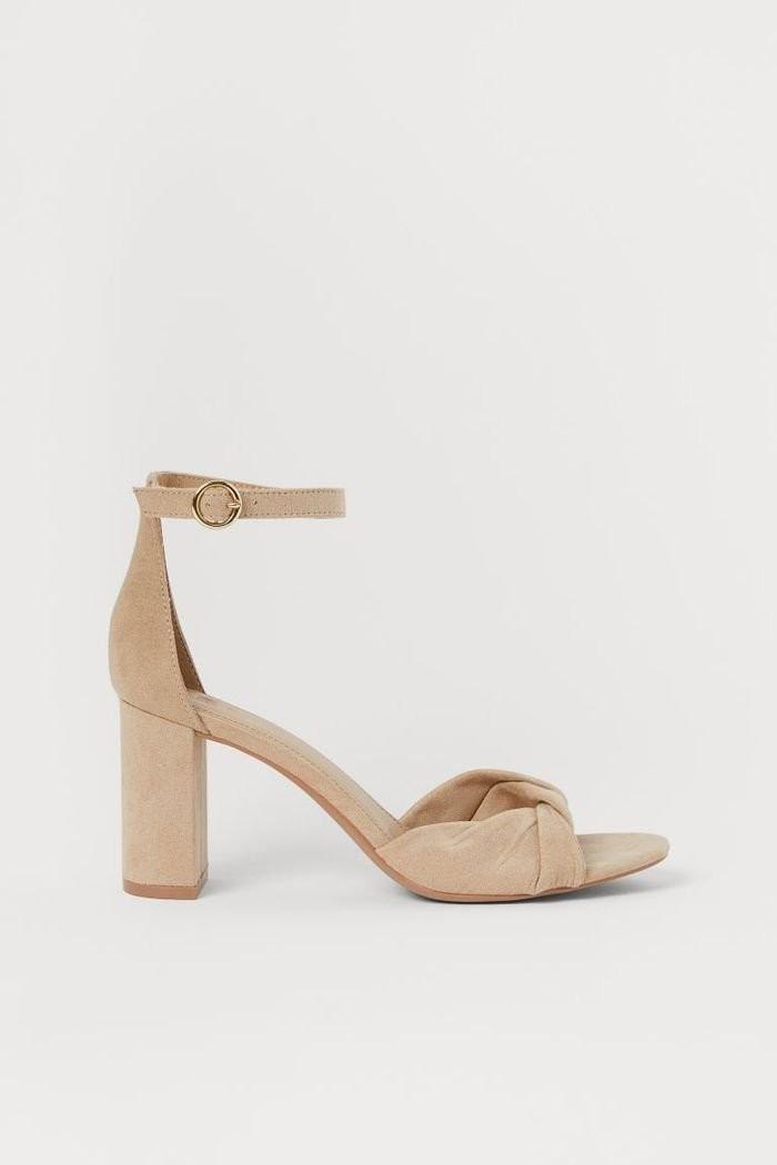 H M nude knotted heels Women s Fashion Footwear Heels on Carousell