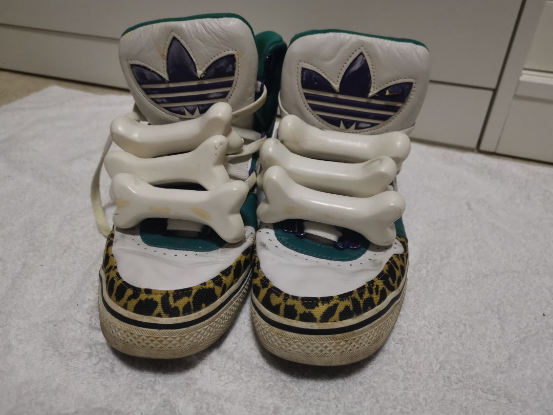 61 Jeremy Scott Adidas Wings Stock Photos, High-Res Pictures, and Images -  Getty Images