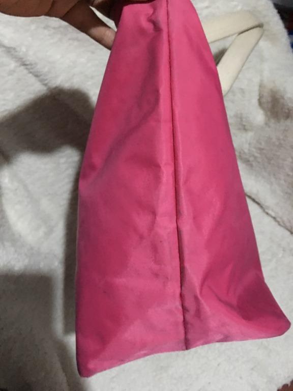 marc jacobs pink nylon tote (Category: Tote Bags) located in Cainta. Submitted by janilen (Listing ID 1079788370, Image 3). Description: .