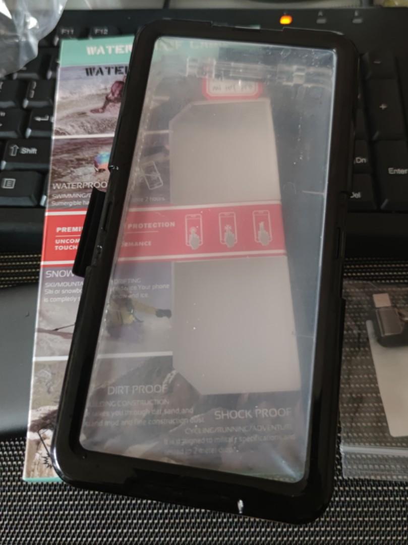 Mi 10T /Pro Waterproof Casing (Category: Cases & Sleeves) located in Manila. Submitted by cherrylim93 (Listing ID 1079908178, Image 2). Description: Tried on with card holder at the back of my phone so its too thick to fit. Bought for a trip but not successful using it Can do free deliv selected areas.