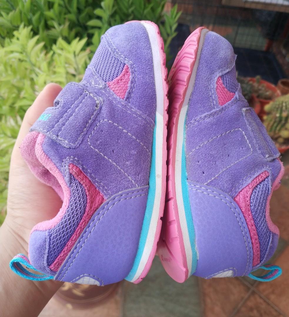 dose Universal Weaken New Balance 312, Babies & Kids, Going Out, Carriers & Slings on Carousell