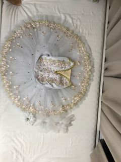 (Category: ) located in . Submitted by buymythingsineedmoney (Listing ID 1079916698, Image 1). Description: .