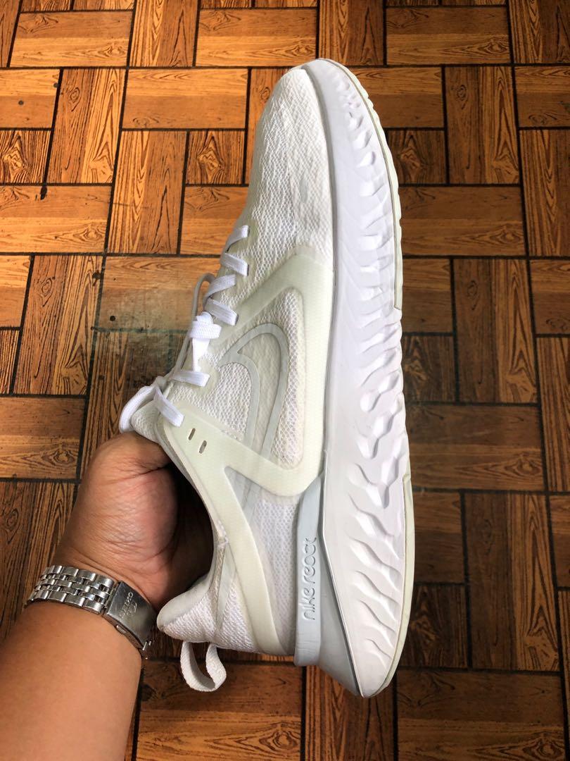 Nike React Legend 2 ‘Pure Platinum’ (10 US) (Category: Sneakers) located in Baguio. Submitted by master_of_brands (Listing ID 1079872716, Image 3). Description: Authentic Nike React Legend 2 ‘Pure Platinum’ Men’s Slightly used(minor crease) No issue No sole separation Thick outsole In excellent condition .