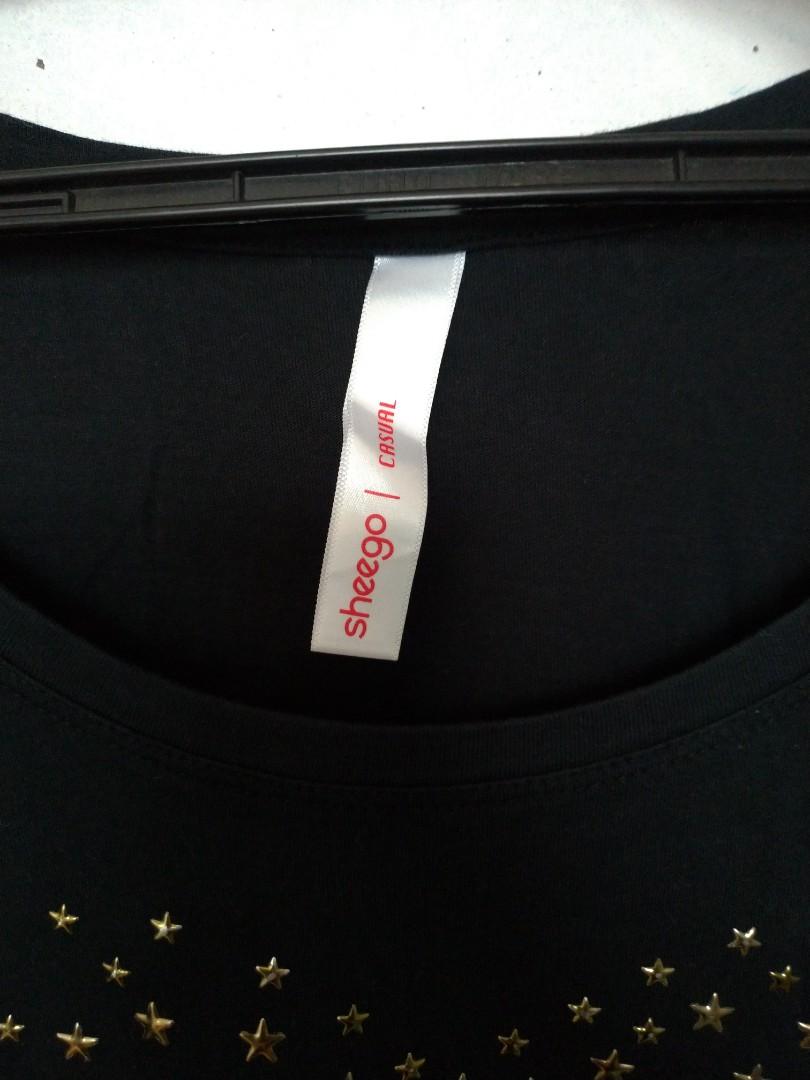 Plus Size Black Long Sleeve Star Top (Category: Longsleeves) located in Quezon City. Submitted by tsoaph (Listing ID 1079874155, Image 3). Description: Best for: 2XL Measurements (measured flat and doubled, in inches): Bust - 41-44 Waist - 39-42 Length - 29 Shoulder - 16.5-18 Armhole - 22 Sleeve length - 25 RFS: Not used anymore * Preloved but taken care of * Condition - 7/10 * What you see is what you get, so please manage your expectations * St