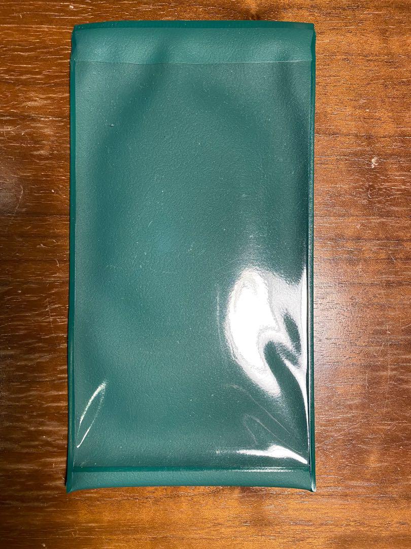 Rolex Watch Pouch (Category: Luxury Watches) located in Mandaluyong City. Submitted by merlinac3 (Listing ID 1079924779, Image 2). Description: Excellent condition Rolex watch pouch. 100% original and authentic. Only used once Tags: Rolex Daytona, Submariner, Airking, Explorer, Oyster Perpetual, Datejust, Patek Philippe, Audemars Piguet, .