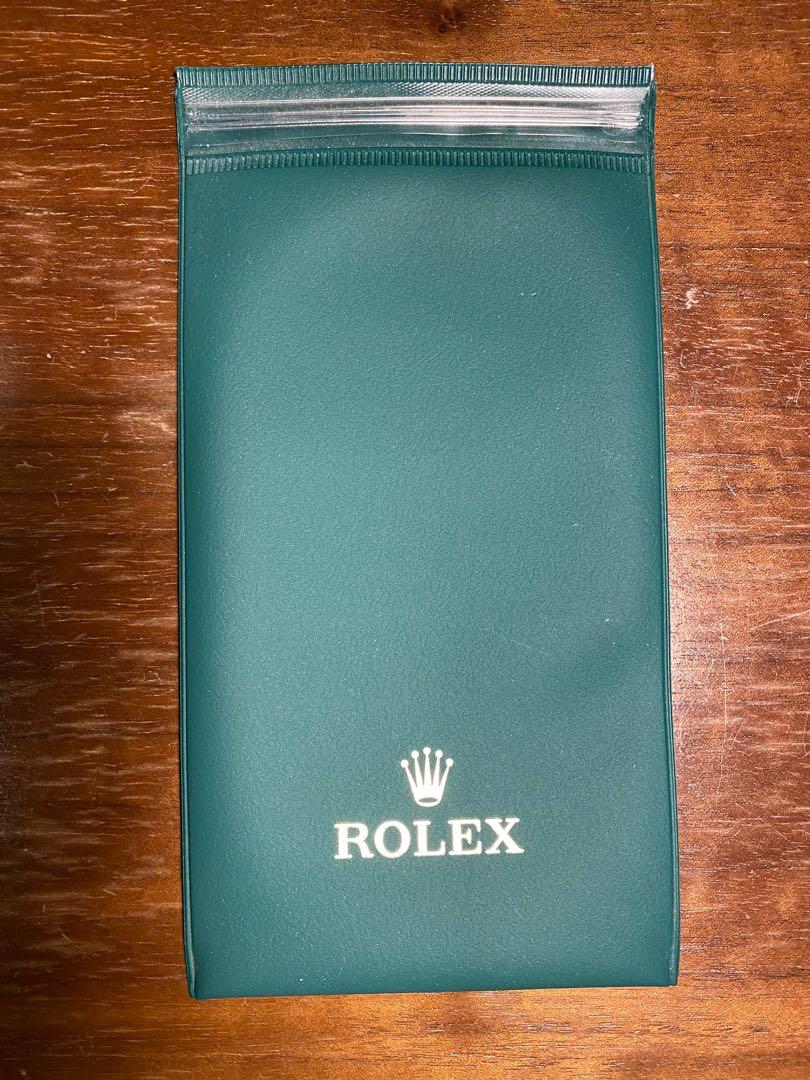 Rolex Watch Pouch (Category: Luxury Watches) located in Mandaluyong City. Submitted by merlinac3 (Listing ID 1079924779, Image 1). Description: Excellent condition Rolex watch pouch. 100% original and authentic. Only used once Tags: Rolex Daytona, Submariner, Airking, Explorer, Oyster Perpetual, Datejust, Patek Philippe, Audemars Piguet, .