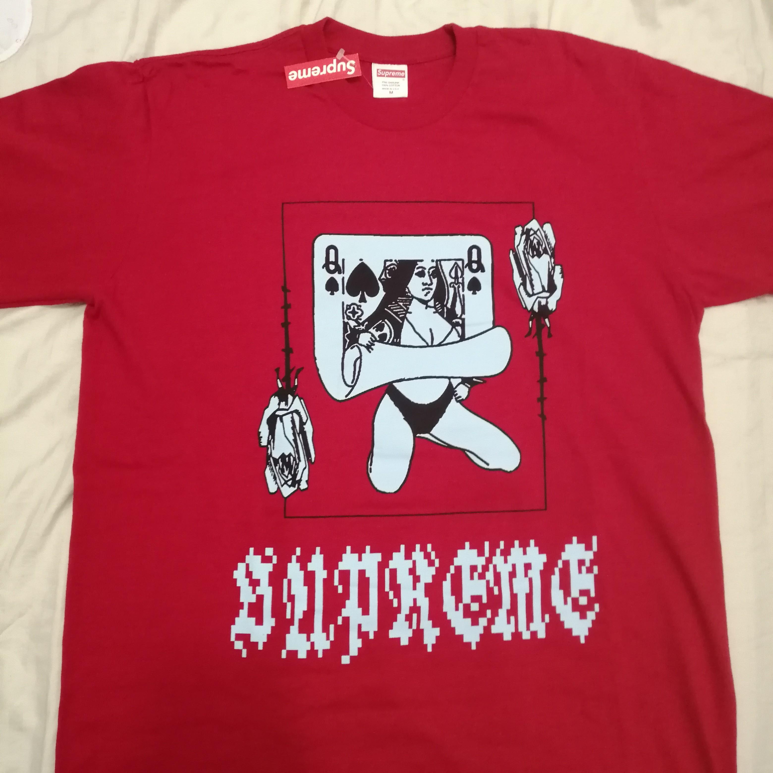 Supreme queen tee black top