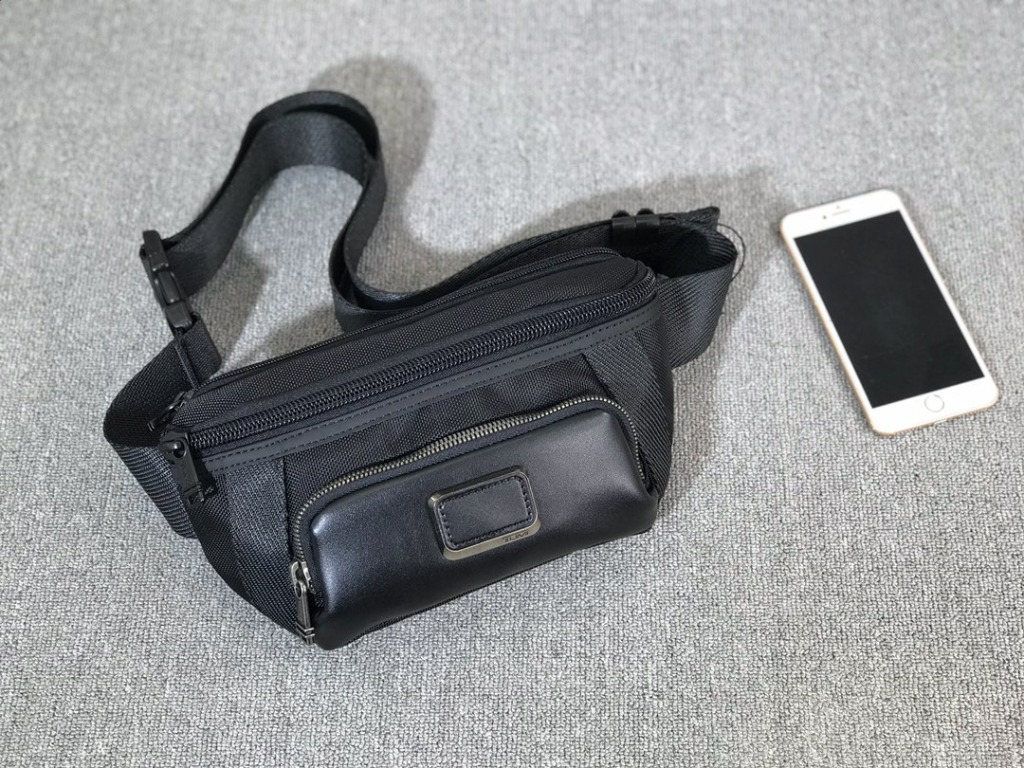 TUMI WAIST BAG, Men's Fashion, Bags, Sling Bags on Carousell