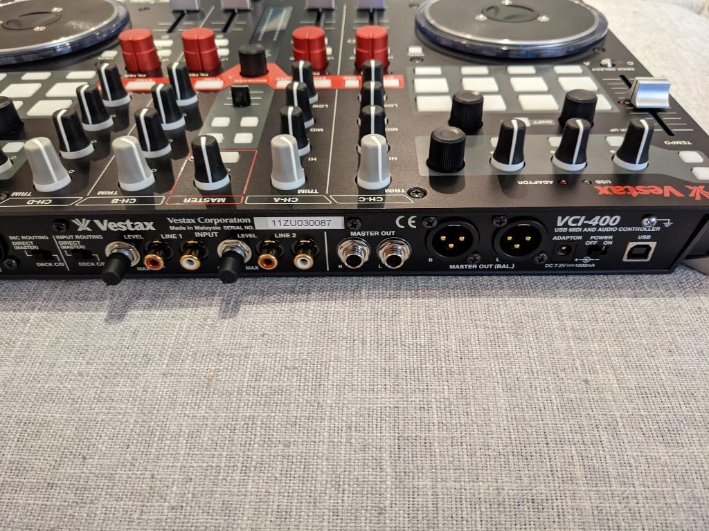 Vestax VCI 400 DJ 打碟機controller (midi), 音響器材, 可攜式音響