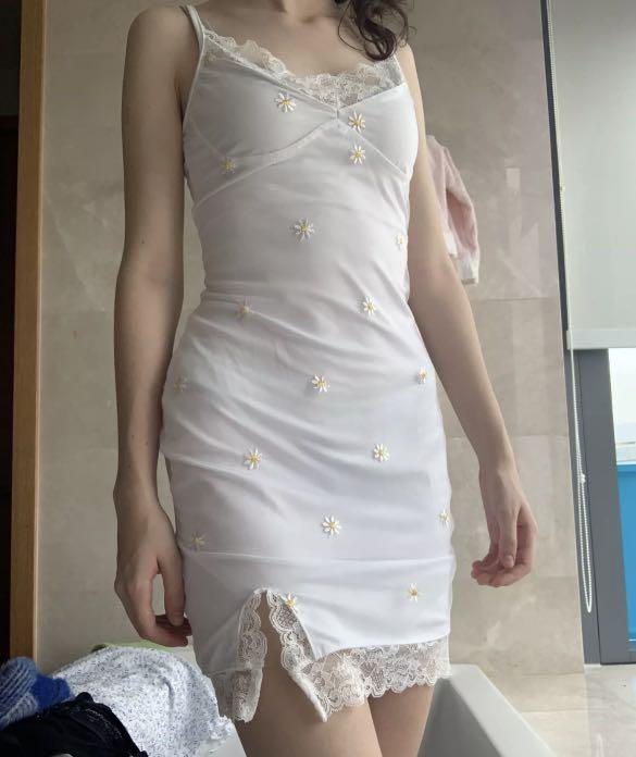White lace daisies y2k split dress