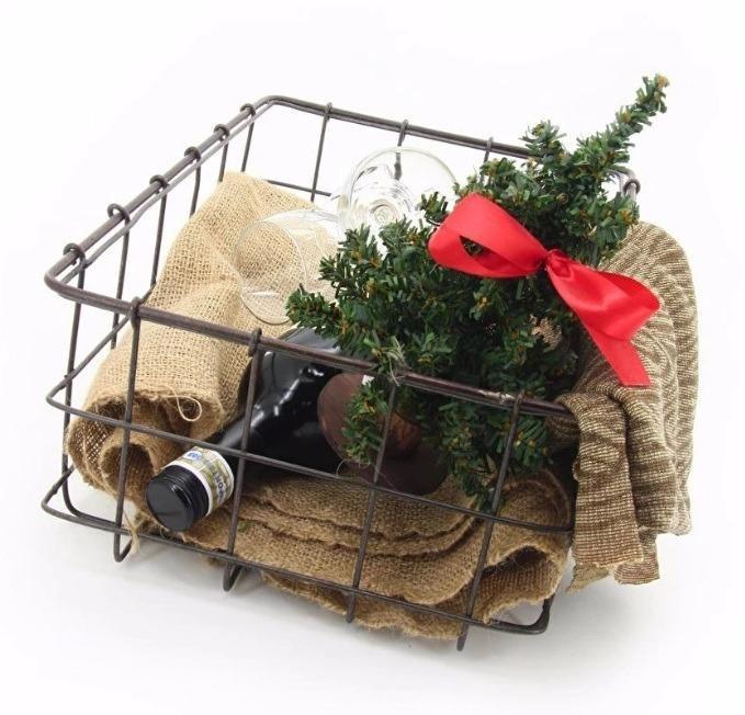 Wire Basket (Category: Storage Boxes & Baskets) located in Paranaque City. Submitted by furniturepiecesph (Listing ID 1079856475, Image 1). Description: Made of steel. Size-14"L;10"W;6"H Finish-polyurethane coating Colors-clear coat on metal .