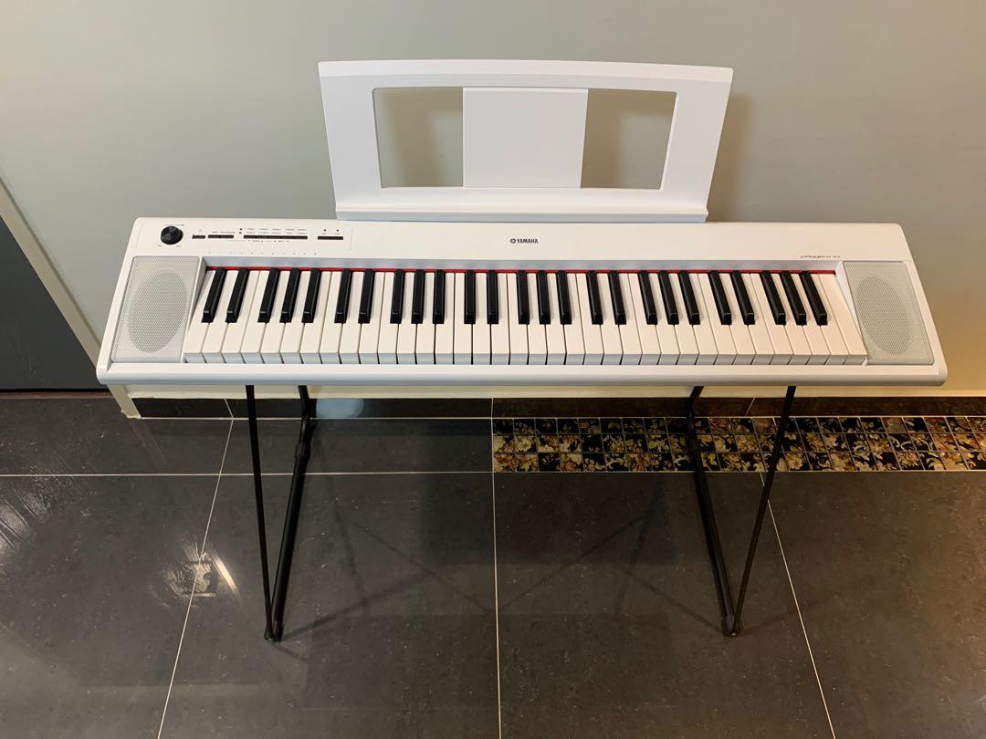 Yamaha Piaggero NP-12WH Digital Keyboard, Hobbies & Toys, Music 