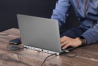 （分類：）位於 。 由 chillfannnn 提交（商品編號 1080057283，圖片 1）。簡介： 。