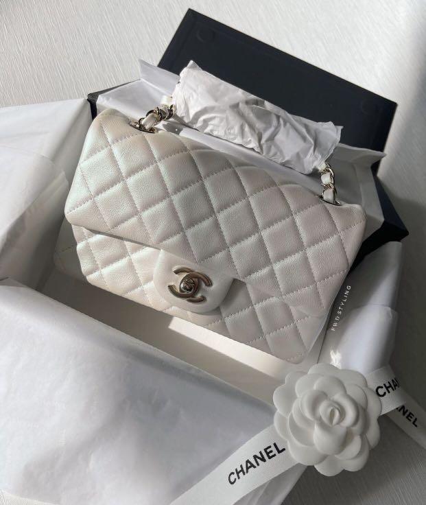 Chanel Classic Jumbo Double Flap Bag - Pink Shoulder Bags