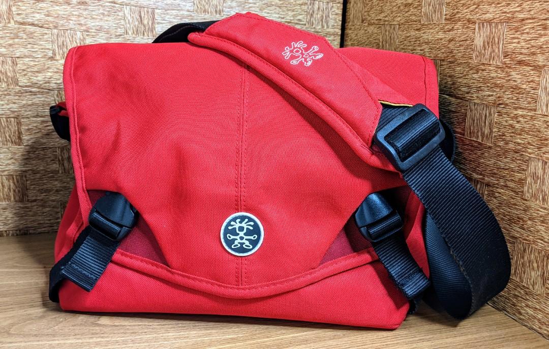 crumpler camera case