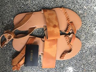 (Category: ) located in . Submitted by clotheshoppe (Listing ID 1080049816, Image 1). Description: .