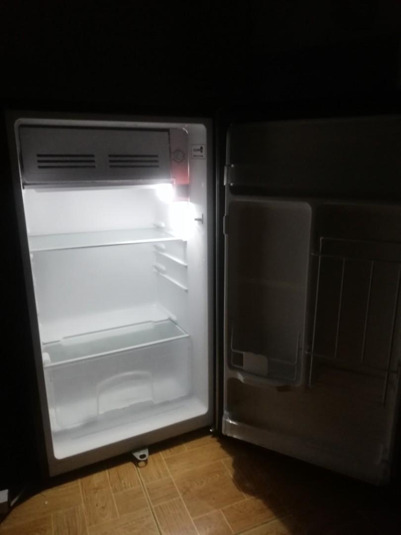 Fujidenzo 4 cu ft refrigerator hot sale