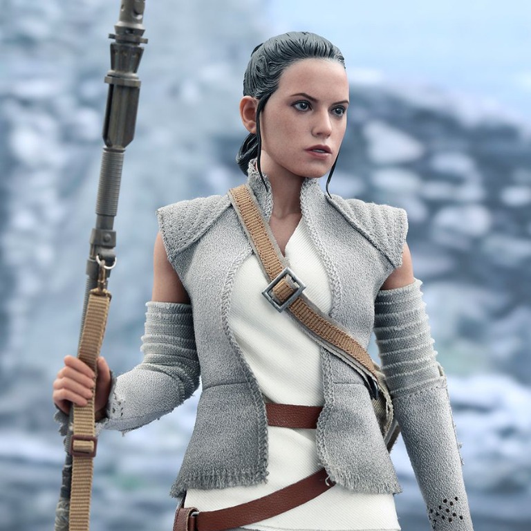 Hot Toys MMS377 Star Wars Rey Resistance Outfit (Hot Toys Exclusive),  Hobbies & Toys, Collectibles & Memorabilia, Fan Merchandise on Carousell
