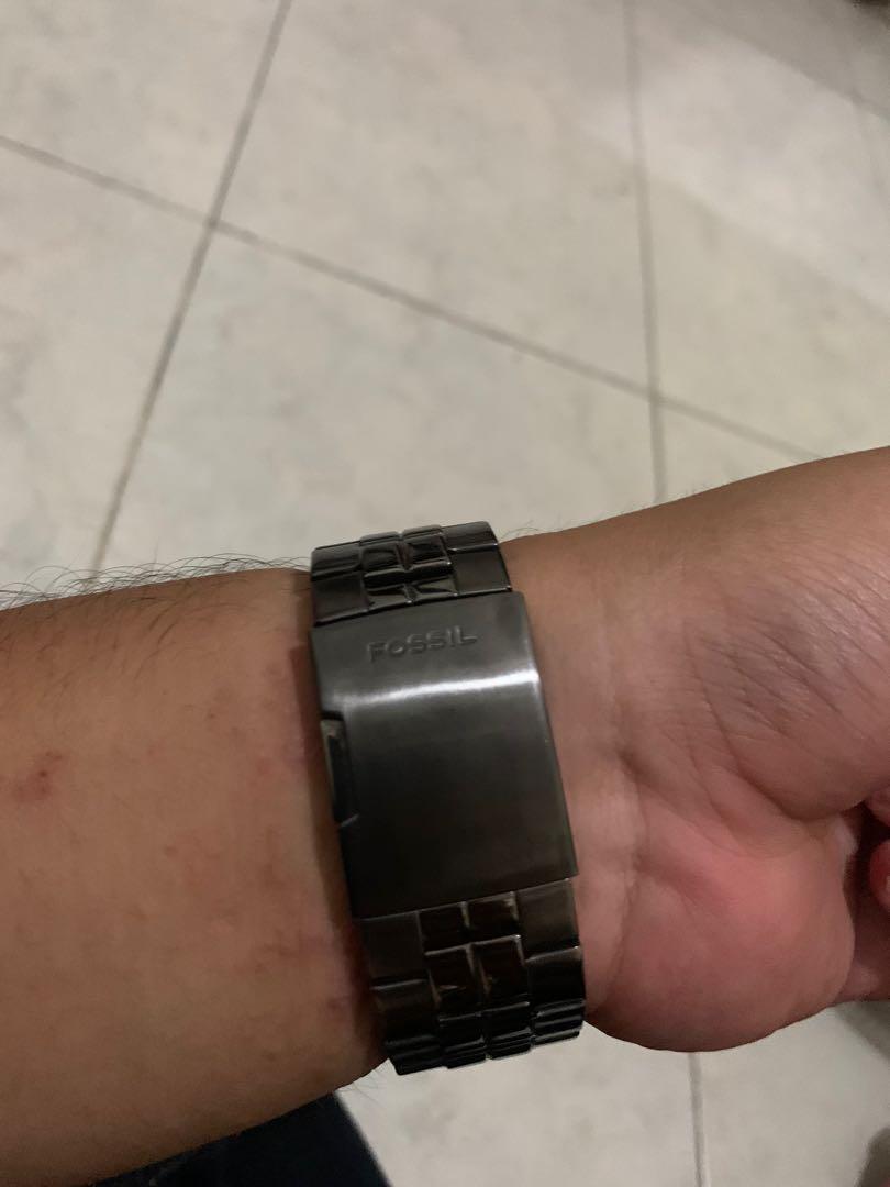 Fossil hotsell jr 9710