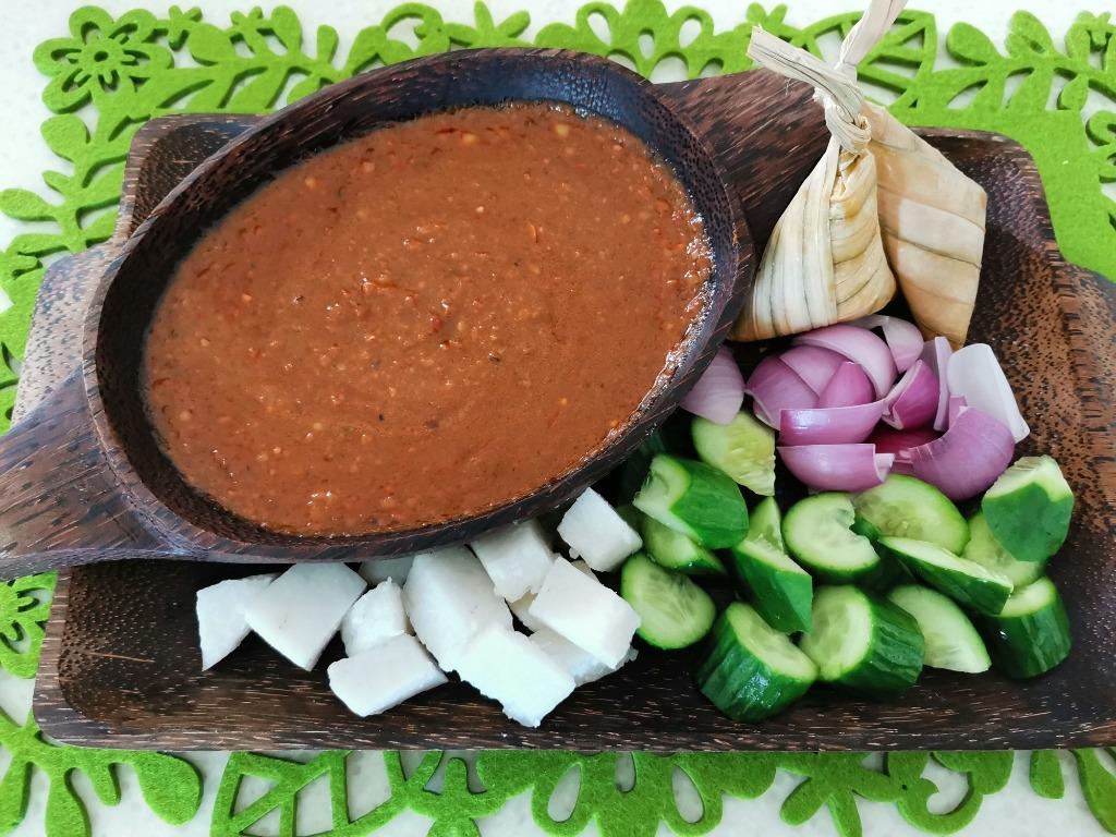 Kuah Kacang Traditional Dan Asli Untuk Satay Ketupat Nasi Himpit Food Drinks Food Drinks Others On Carousell
