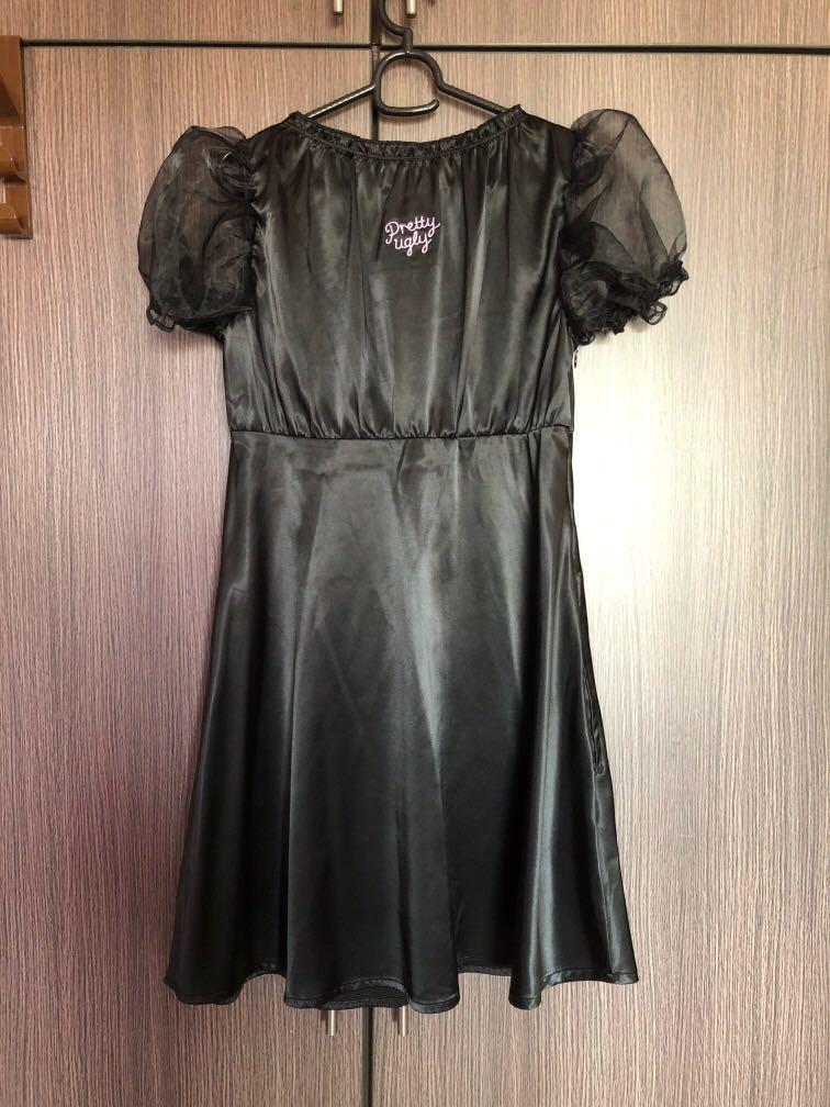 Ugly 2025 black dress