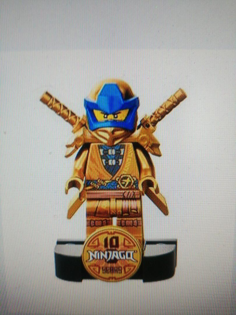 lego ninjago 旋風忍者10週年黃金色杰連武器底座如圖71738, 興趣及遊戲 