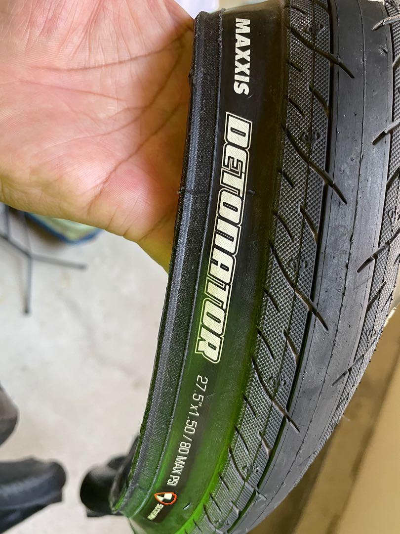 Maxxis detonator 27.5x1.50 pair comes with inner tubes Sports Equipment Bicycles Parts Bicycles on Carousell