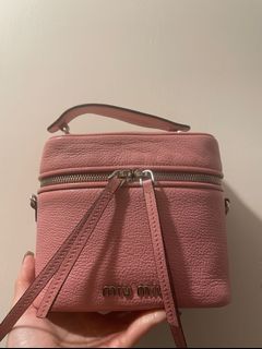 （分類：）位於 。 由 mschili 提交（商品編號 1080132597，圖片 1）。簡介： 。