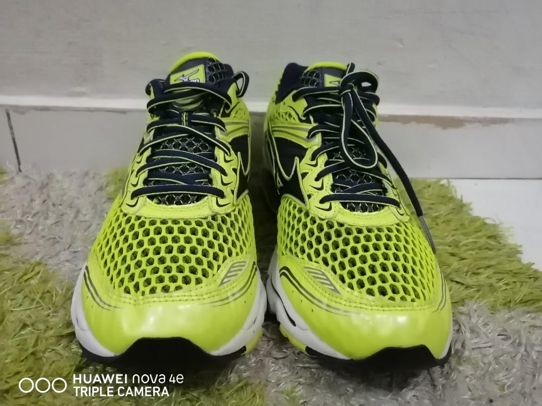 MIZUNO CREATION WAVE 17 Men s Fashion Activewear on Carousell