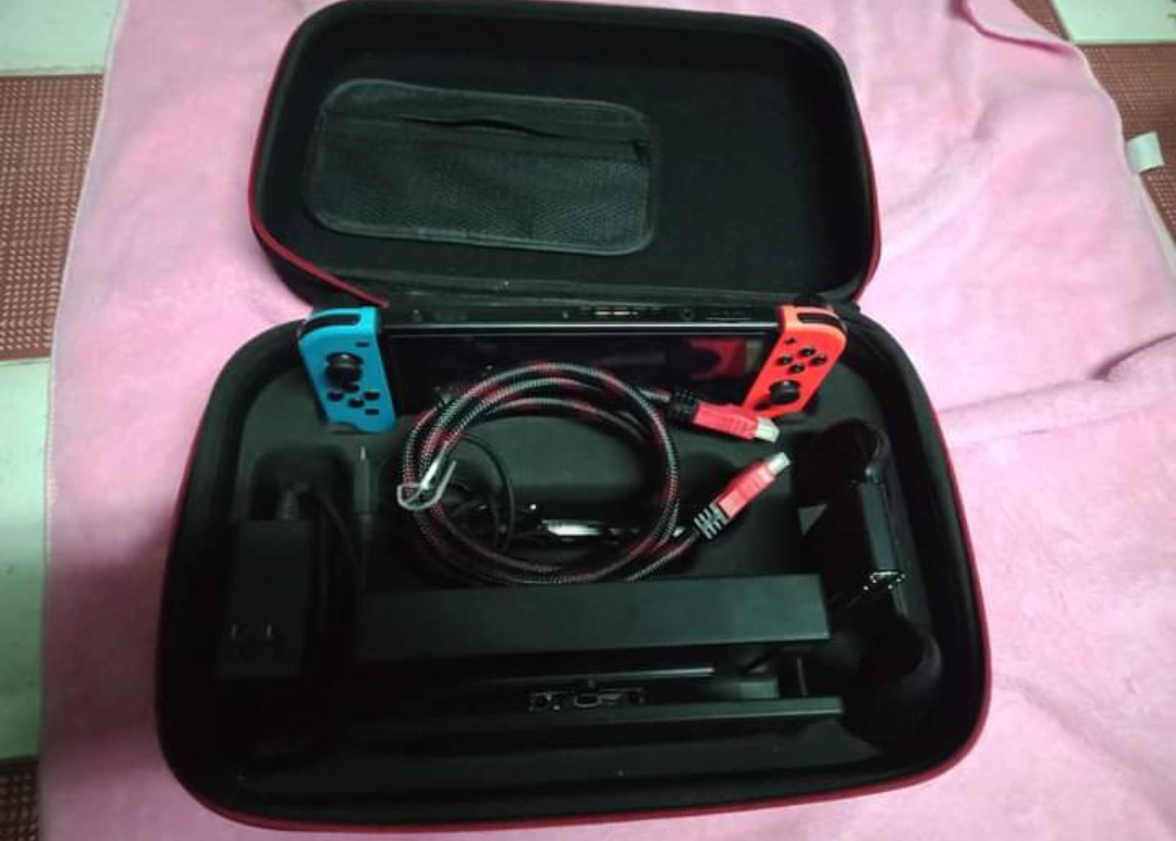 Nintendo Switch V2 Jailbreak 128gb with Accessories, Video Gaming