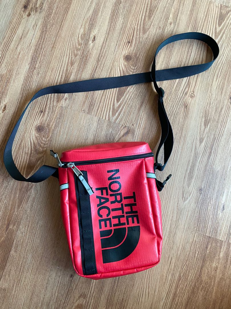 Waterproof sling bag singapore 2025