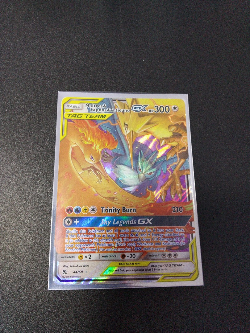 ULTRA RARE Moltres Zapdos Articuno GX Hidden Fates 44/68 Tag Team Pokemon -  LP