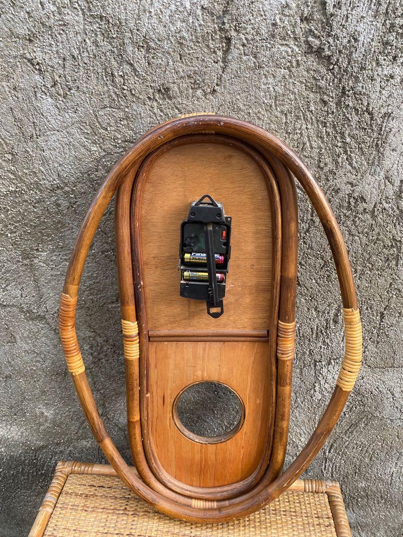 rattan display clock (NOT WORKING) display only (Category: Wall Decor) located in Manila. Submitted by annie_annie83 (Listing ID 1080019383, Image 3). Description: .
