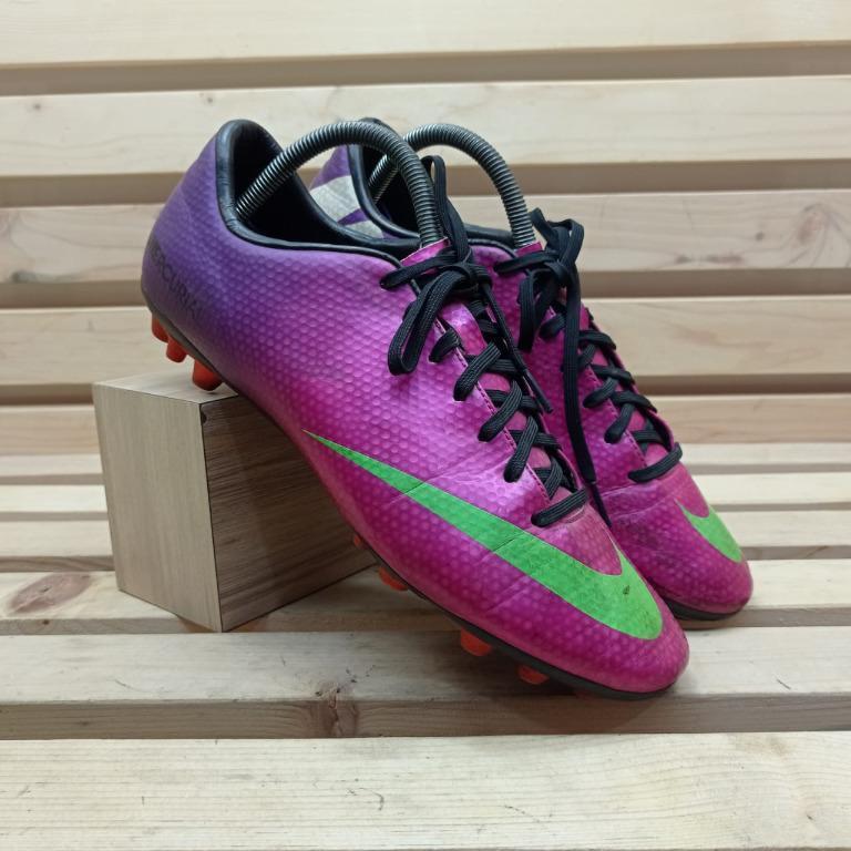 Sepatu bola clearance nike mercurial victory