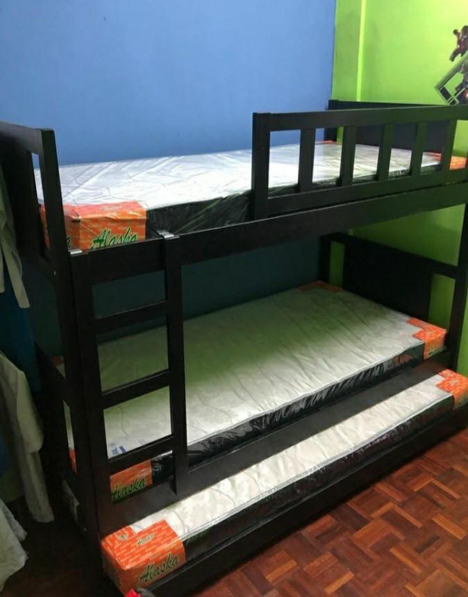 Set katil double decker pull out dan tilam, Home & Furniture, Furniture