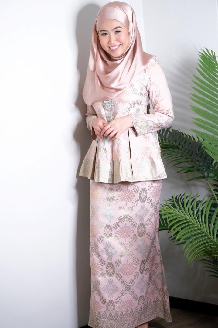 Songket, Women's Fashion, Muslimah Fashion, Baju Kurung & sets on Carousell