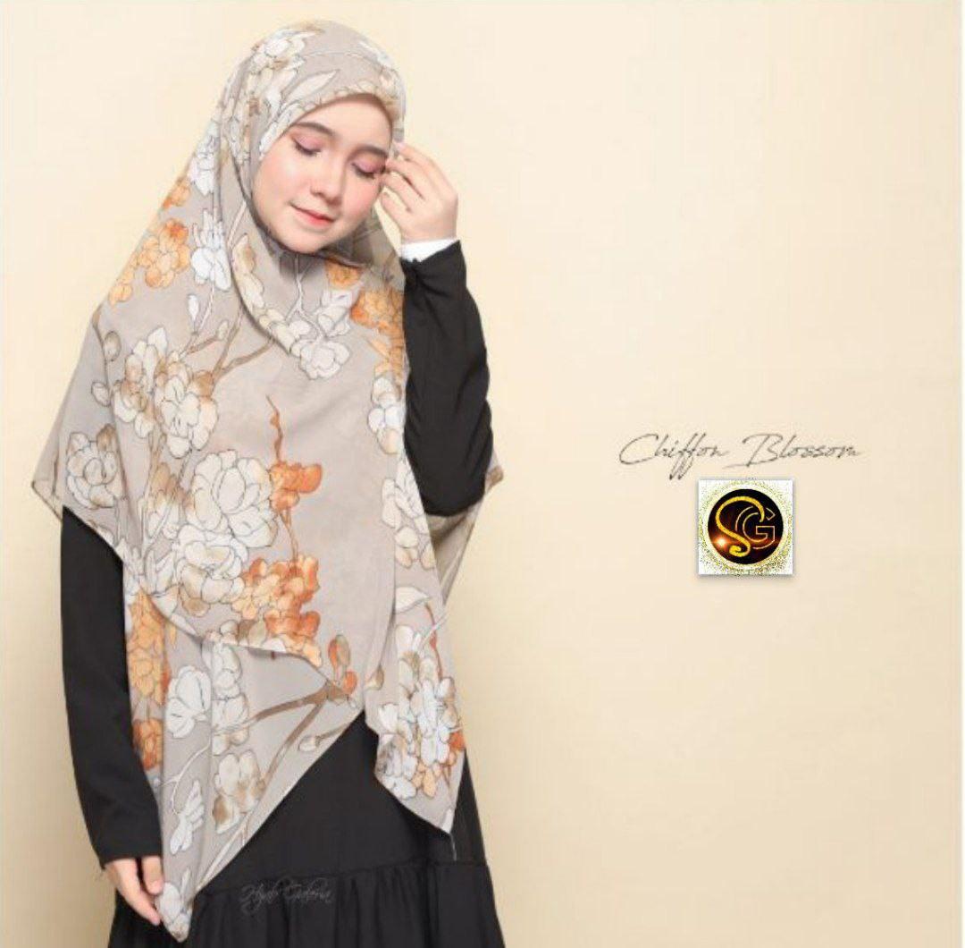 Tudung Labuh Bawal Chiffon Bidang 60 Women S Fashion Muslimah Fashion Hijabs On Carousell