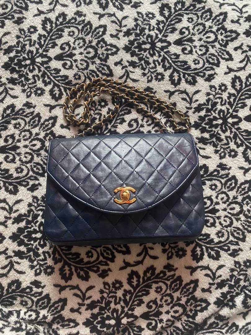 Chanel round flap best sale bag