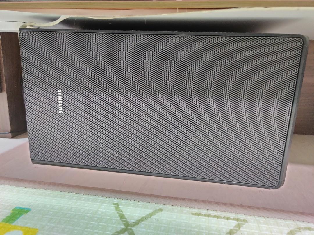 5.1 Surround Samsung Sound Bar HW N650 with additional Wireless Rear Speakers and Yamaha Stands