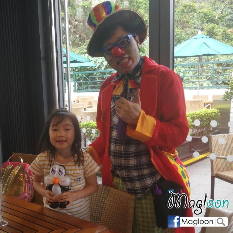 Professional clown balloon twisting service | Twist wave | Twist bubble | Balloon twisting62863171439361112