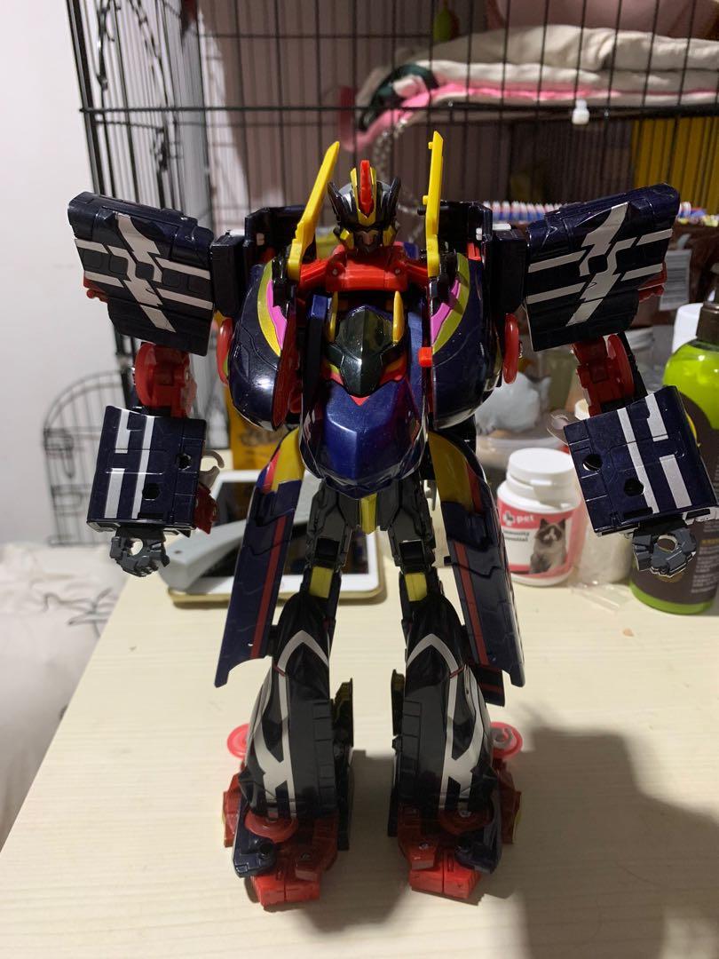 Tomy Taraka 黑色新幹線戰士奧加超越交叉合體黑幹dxs08 X Dxs103 興趣及遊戲 玩具 遊戲類 Carousell