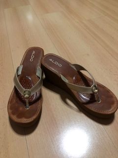 (Category: ) located in . Submitted by modepopulaire (Listing ID 1080316548, Image 1). Description: .
